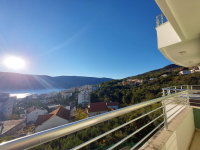 Apartment in complex with pool for Herceg Novi